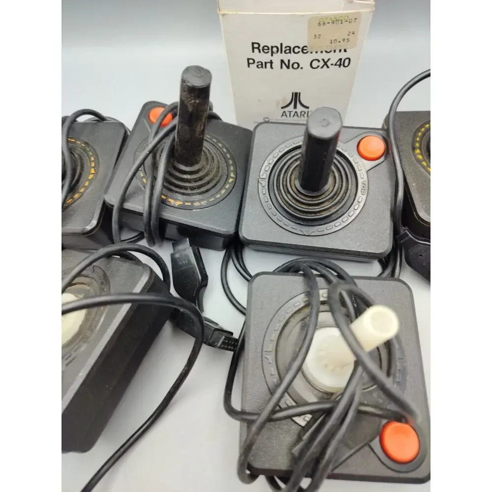 Lot of 6 Original Atari 2600 CX40 Joystick Controllers 1980s Retro Gaming Box